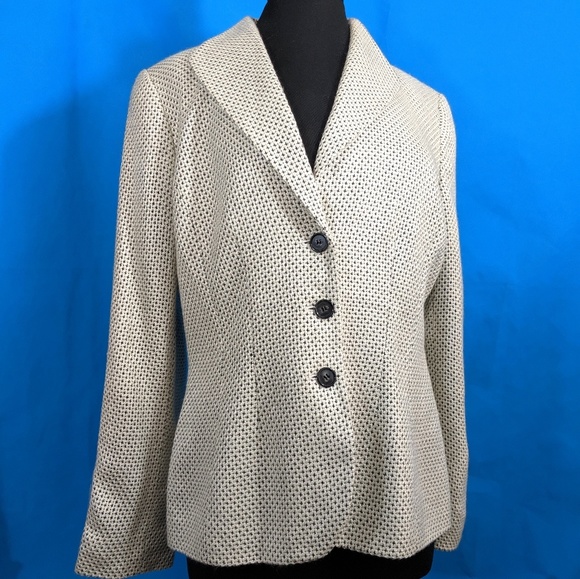 White and Black Textured Blazer Three Button Soft - Picture 5 of 8